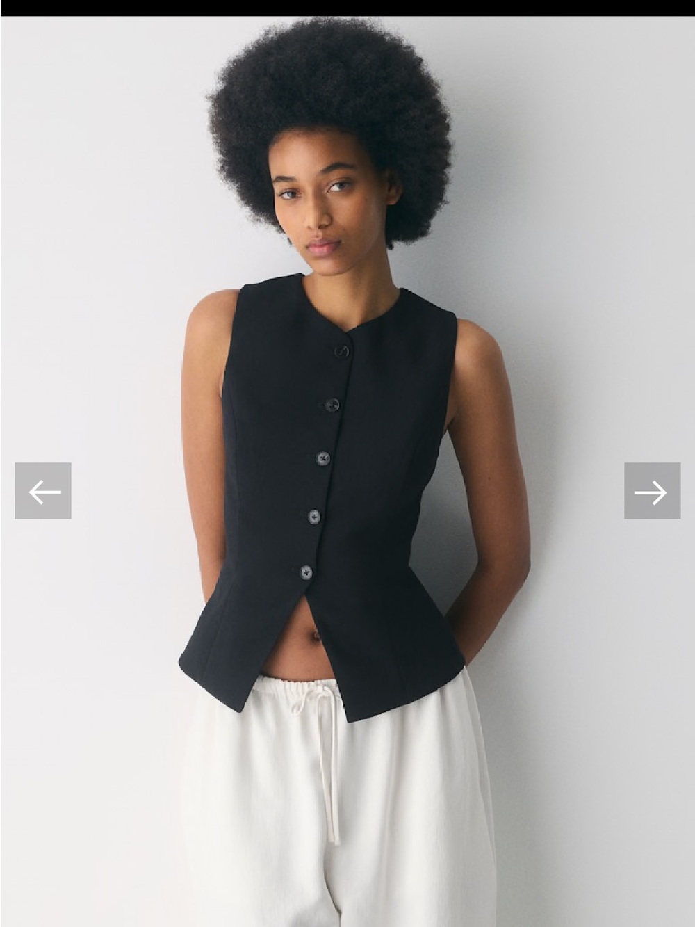 Aritzia Regal Vest Crepette in Black size 2 - Picture 2 of 6